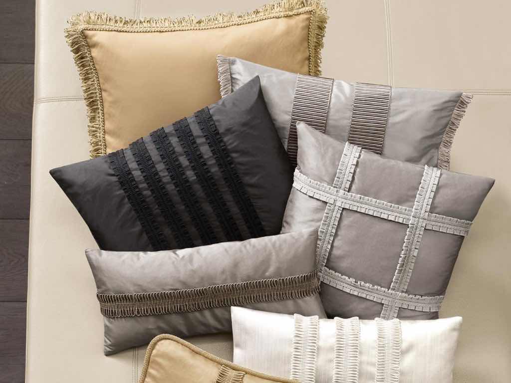 Borten zur Kissenverzierung. Borten zur Kissenverzierung.