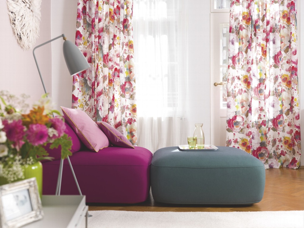 Der elegante Dekorationsstoff ROSES setzt genau auf diese traumhafte Kombination, die nicht nur etwas für Romantiker ist.