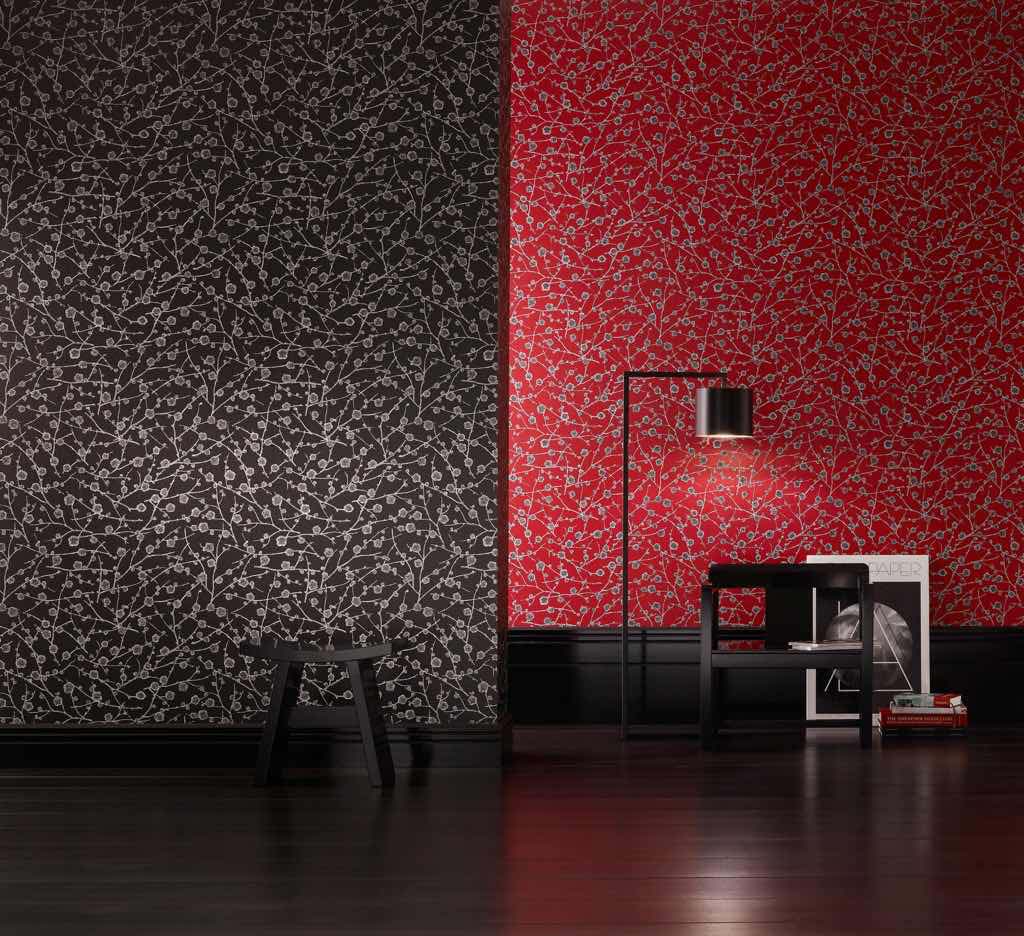 Das zarte, organische Motiv japanischer Kirschenzweige dieser Tapete wird durch einen leicht glänzenden, glatten Lackfond betont. Die Farbpalette reicht von unterschiedlichen Gold- und Silbertönen bis zu Graphit, Maigrün und Karminrot. Das zarte, organische Motiv japanischer Kirschenzweige dieser Tapete wird durch einen leicht glänzenden, glatten Lackfond betont. Die Farbpalette reicht von unterschiedlichen Gold- und Silbertönen bis zu Graphit, Maigrün und Karminrot.