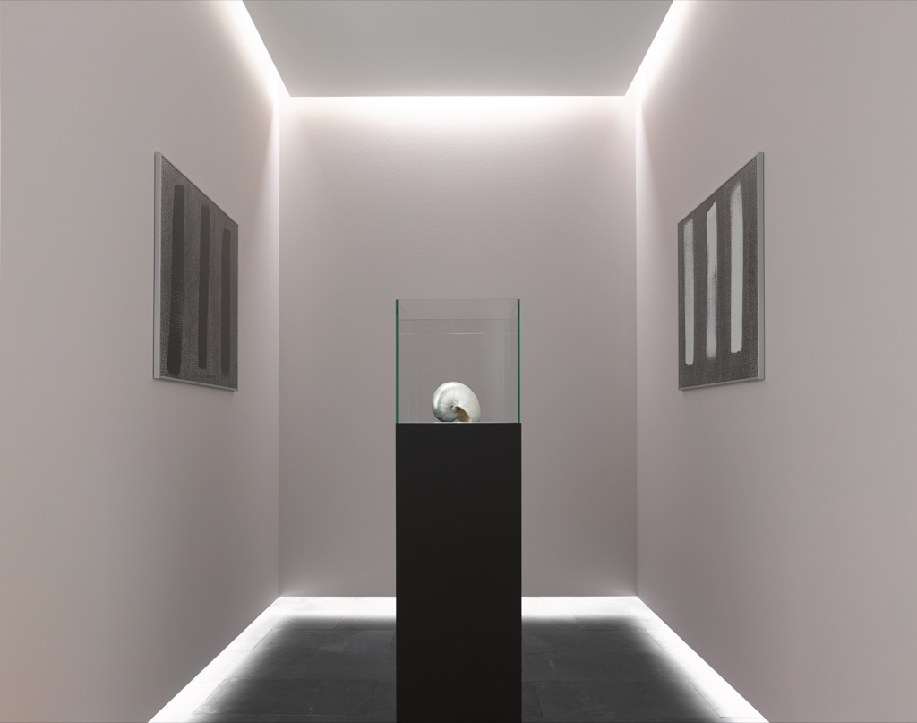 Variovlies V 200 S mit glatten, eleganten Flächen.
Variovlies V 200 S mit glatten, eleganten Flächen.