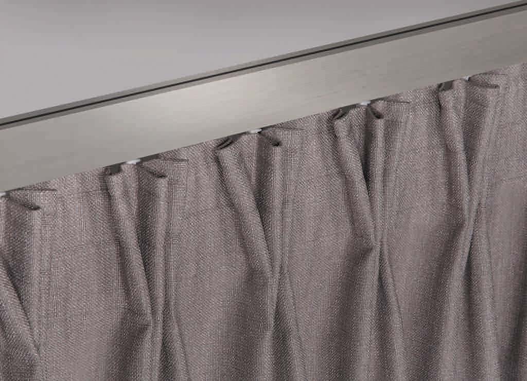 Verwendbar für Schienen und Stangen, auch mit Innenlauf, für leichte oder transparente Stoffe bis mittelschwere Dekostoffe, mit und ohne Rapport. Verwendbar für Schienen und Stangen, auch mit Innenlauf, für leichte oder transparente Stoffe bis mittelschwere Dekostoffe, mit und ohne Rapport.